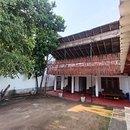 One More Day Hostel Weligama Dış mekan fotoğraf